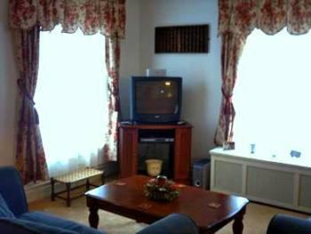 Four Creeks Bed & Breakfast Girard Exterior photo